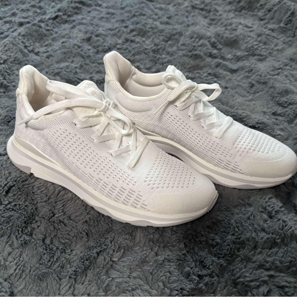 NEW, no box, Fitflop Vitamin FFX Knit Sports Sneakers - urban white, sz 6.5